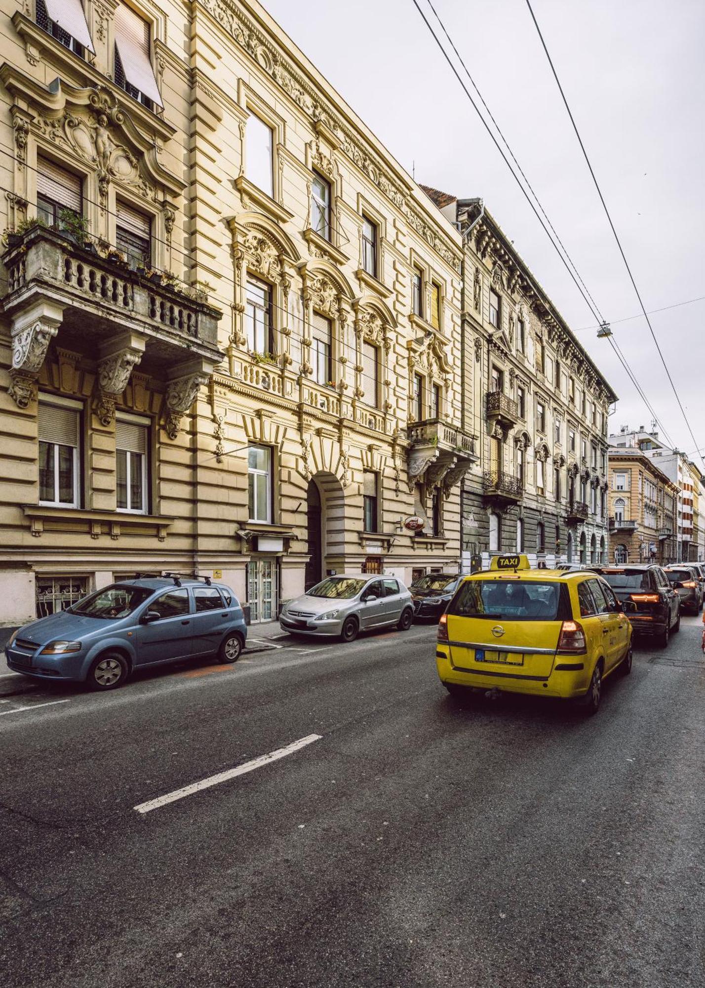 Modern Westend Citycenter Home Budapest Kültér fotó